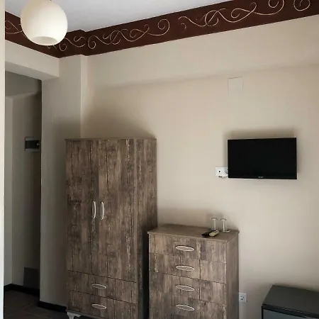 Nehir Otel 2*